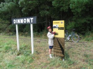 Example of signage - Dinmont (2006)