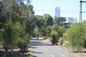 Typical scenery along the trail, with the city views on way back [2007]