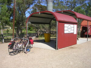 The former station of Everton is where the rail trail diverges to either Beechworth/Yackandandah or Bright [2009]