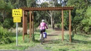 Rail Trail access at Cobden involves sharing the golf course [Andrew Lecky 2019]