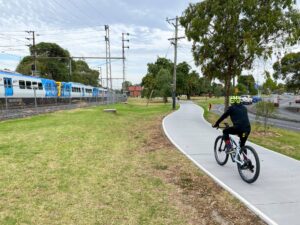 End of the trail near Rushall Station and the Mernda line [2023]