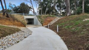 The underpass for Yackandandah Rd at the Wodonga-Beechworth Rd roundabout is now complete and has easy approaches [2023]